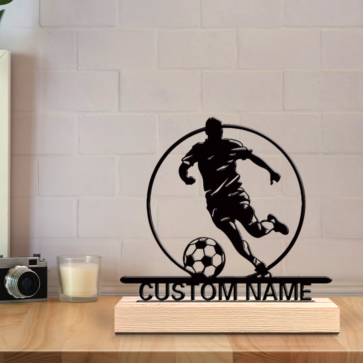 Metalowa statuetka piłkarza z  – Home Decor Names recenzja i cena